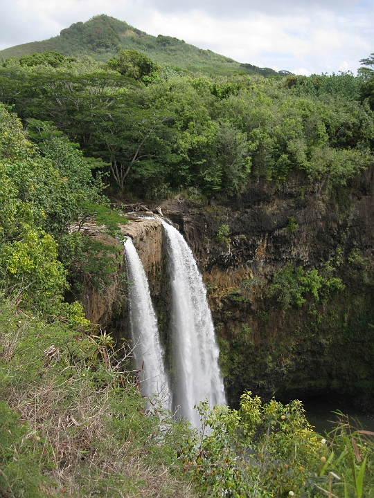 09 Wailua falls.jpg